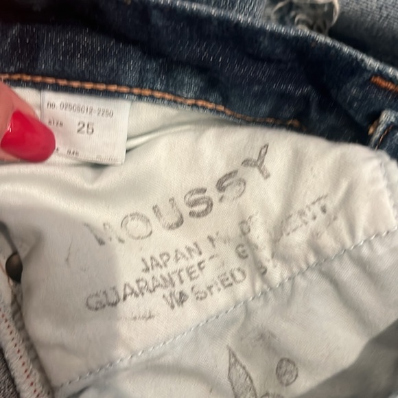 Moussy Vintage Glendale Mid Rise Distressed Cropped Jeans - Picture 9 of 14